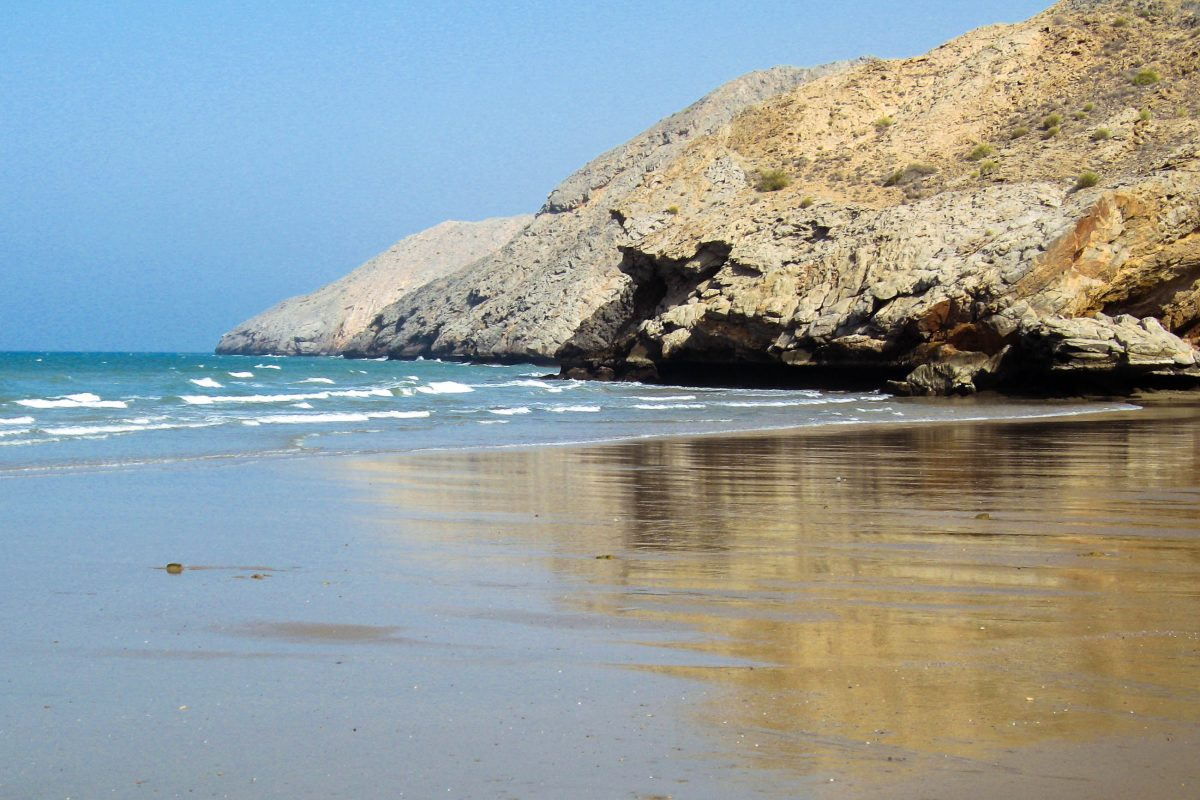 Top 5 White Sand Beaches in Oman - Shukran Oman